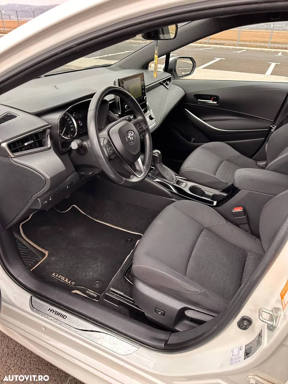 Toyota Corolla 1.8 HSD Active - 6