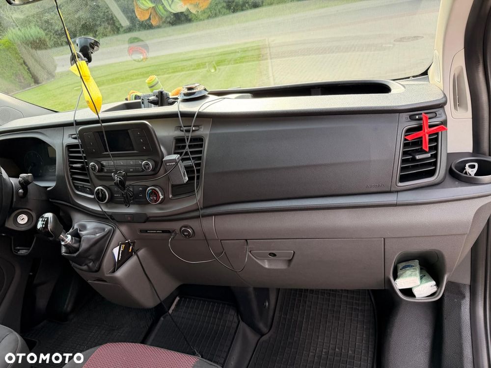 Ford Transit Custom 290 L2H1 Limited - 13