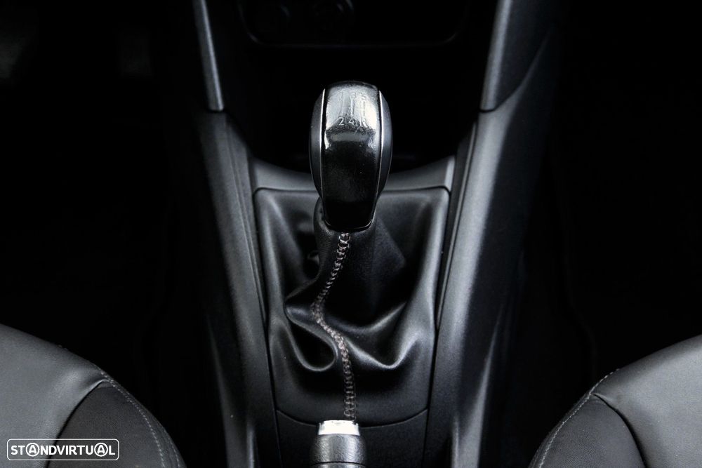 Peugeot 208 PureTech 82 Allure - 21