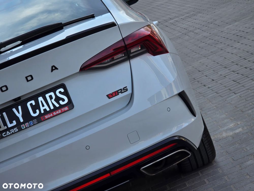 Skoda Octavia 2.0 TSI RS - 7