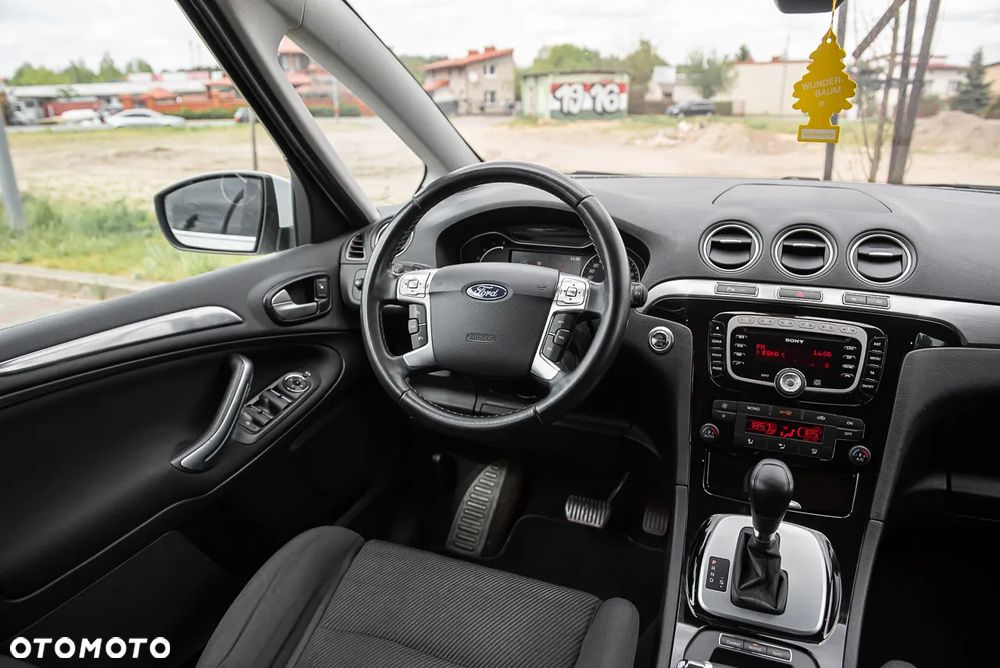 Ford S-Max 2.0 EcoBoost Titanium - 26