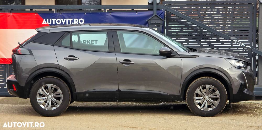 Peugeot 2008 PureTech 130 EAT8 GT - 6