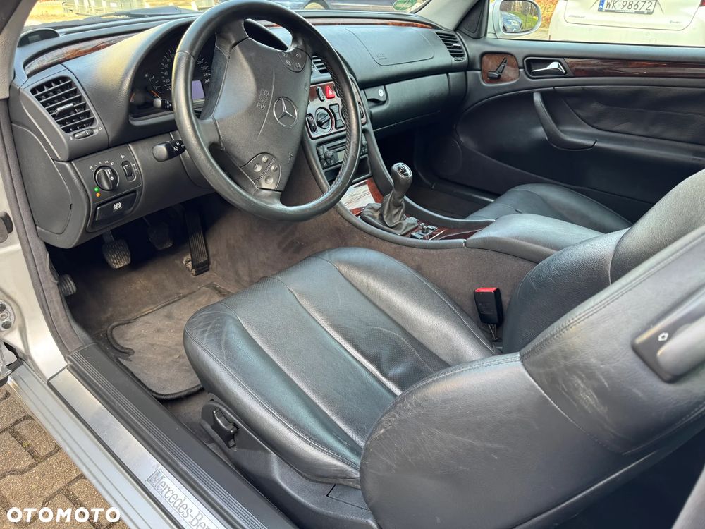 Mercedes-Benz CLK - 9