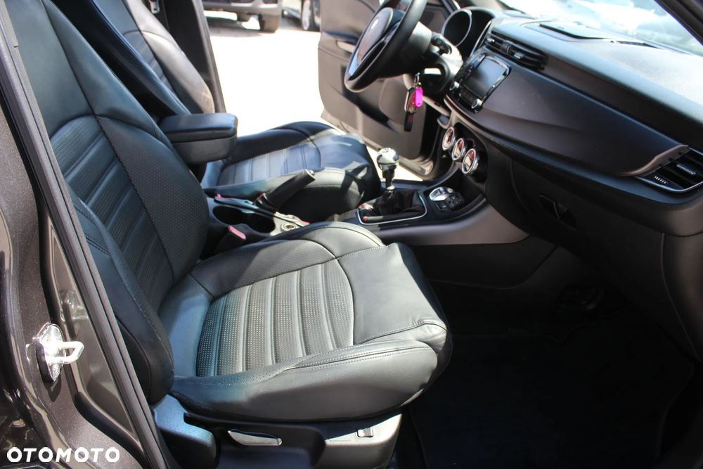 Alfa Romeo Giulietta 1.6 JTDM 16V Business - 21