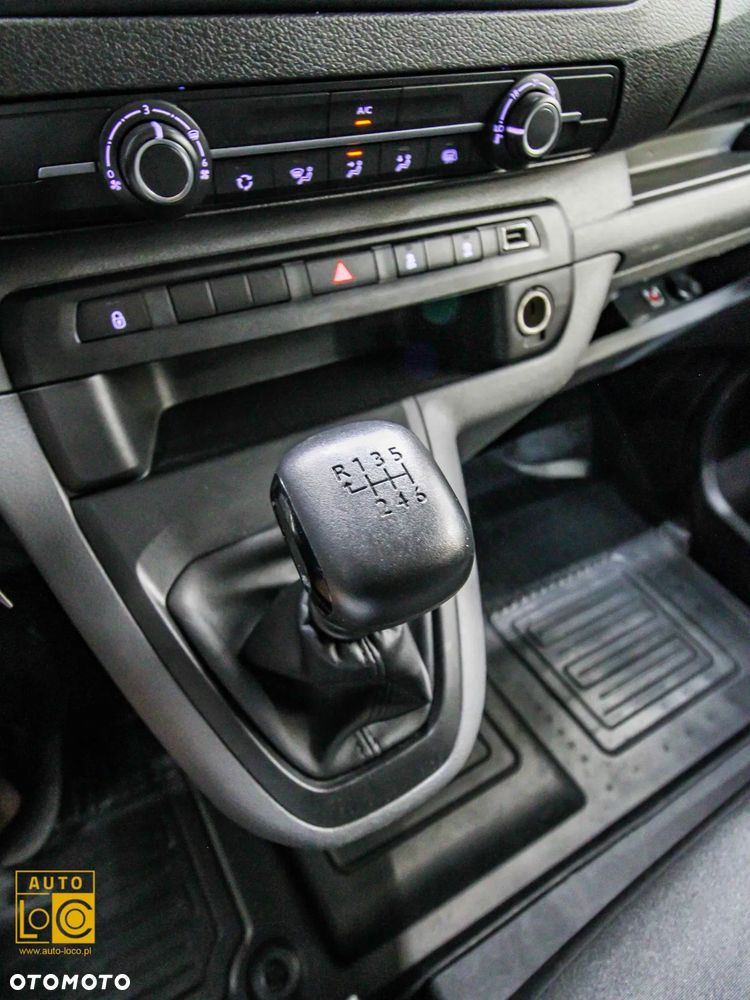 Toyota PROACE BRYGADÓWKA 6 OSÓB - 21