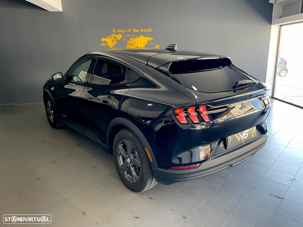 Ford Mustang Mach-E Standard - 13