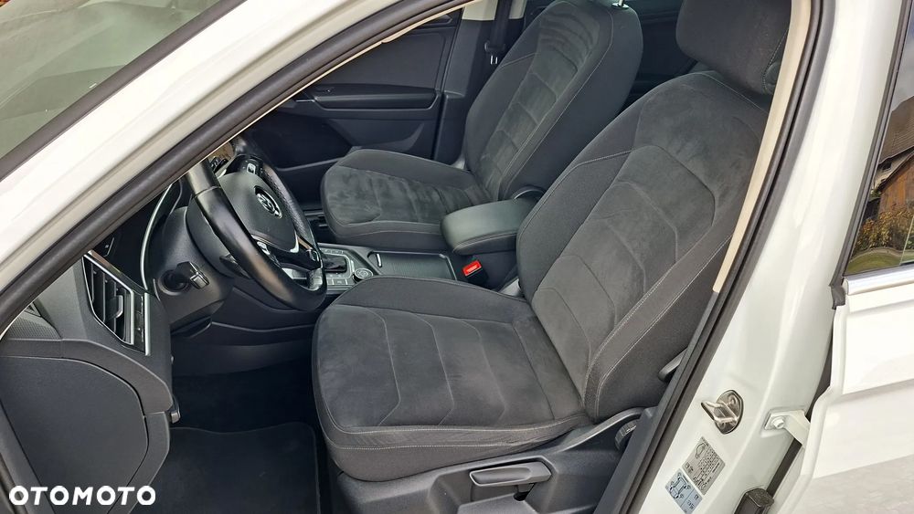 Volkswagen Tiguan 2.0 TDI SCR 4MOTION DSG Highline - 26
