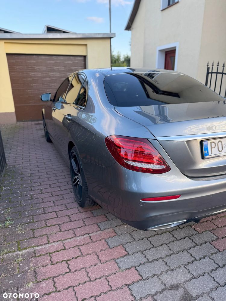Mercedes-Benz Klasa E 220 d 4-Matic AMG - 5