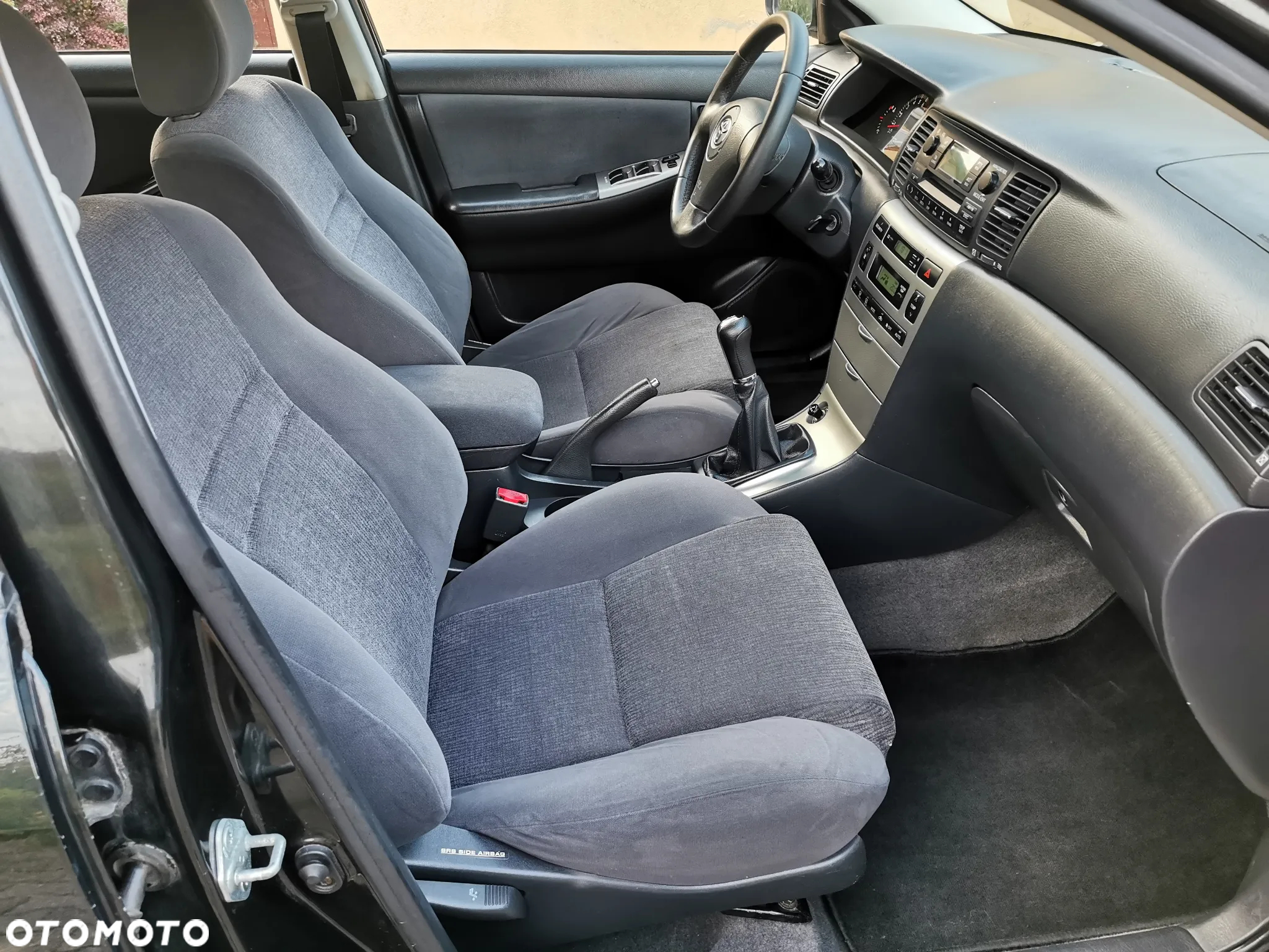 Toyota Corolla 1.6 VVT-i Sol - 16