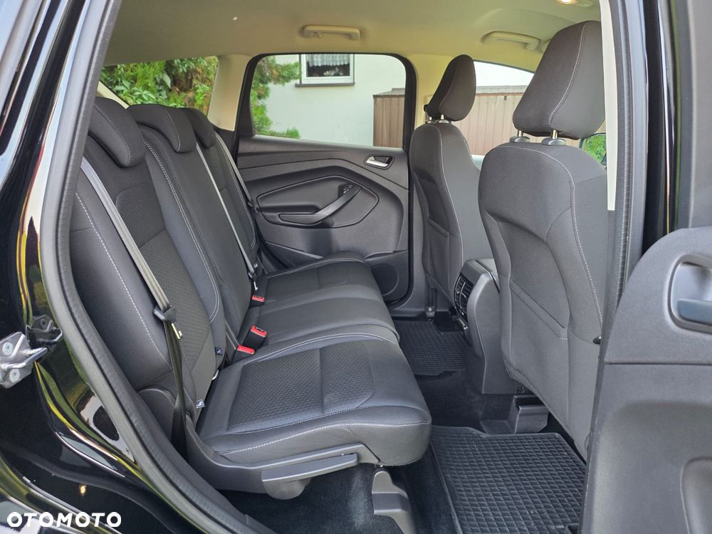 Ford Kuga 1.5 EcoBoost 2x4 Cool & Connect - 13