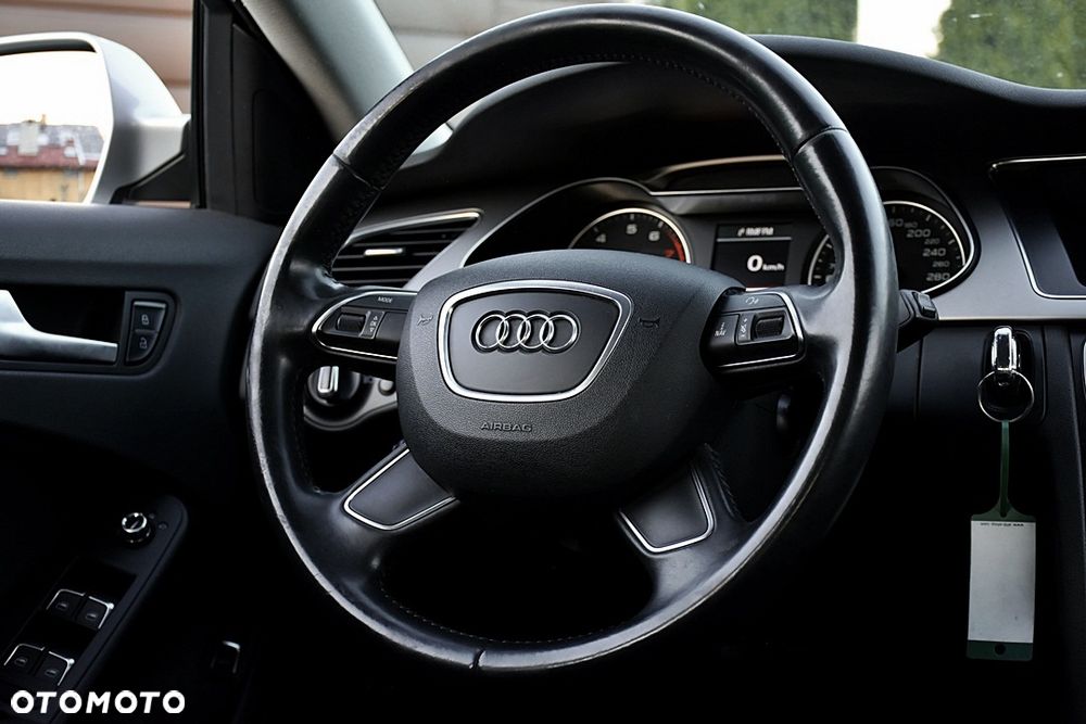 Audi A4 Limousine 1.8 TFSI quattro Attraction - 19
