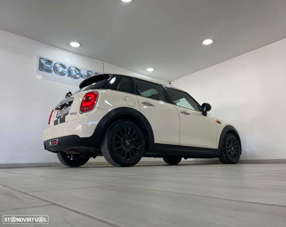 MINI 5 Portas One D - 17