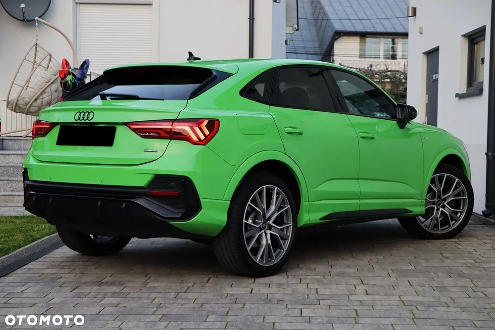 Audi Q3 Sportback - 10