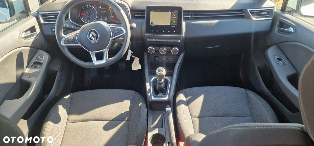 Renault Clio - 8
