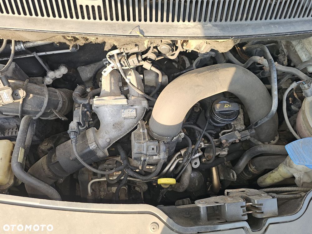 Volkswagen T5 - 10