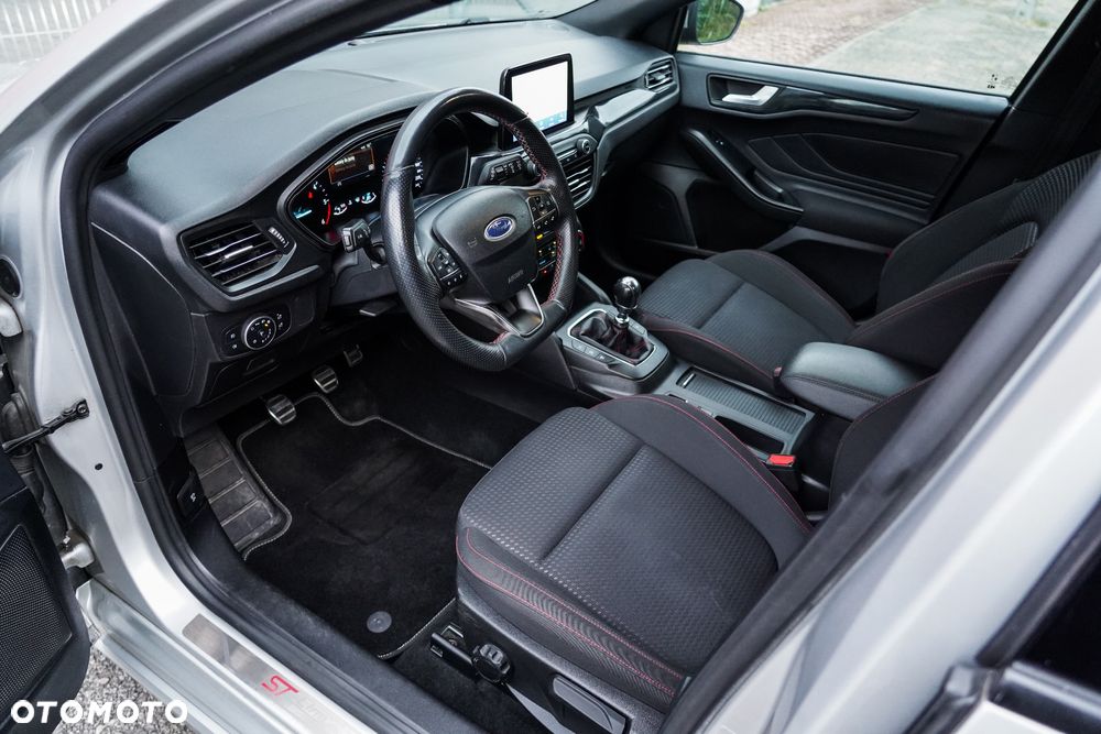 Ford Focus 1.5 EcoBlue ST-Line - 25