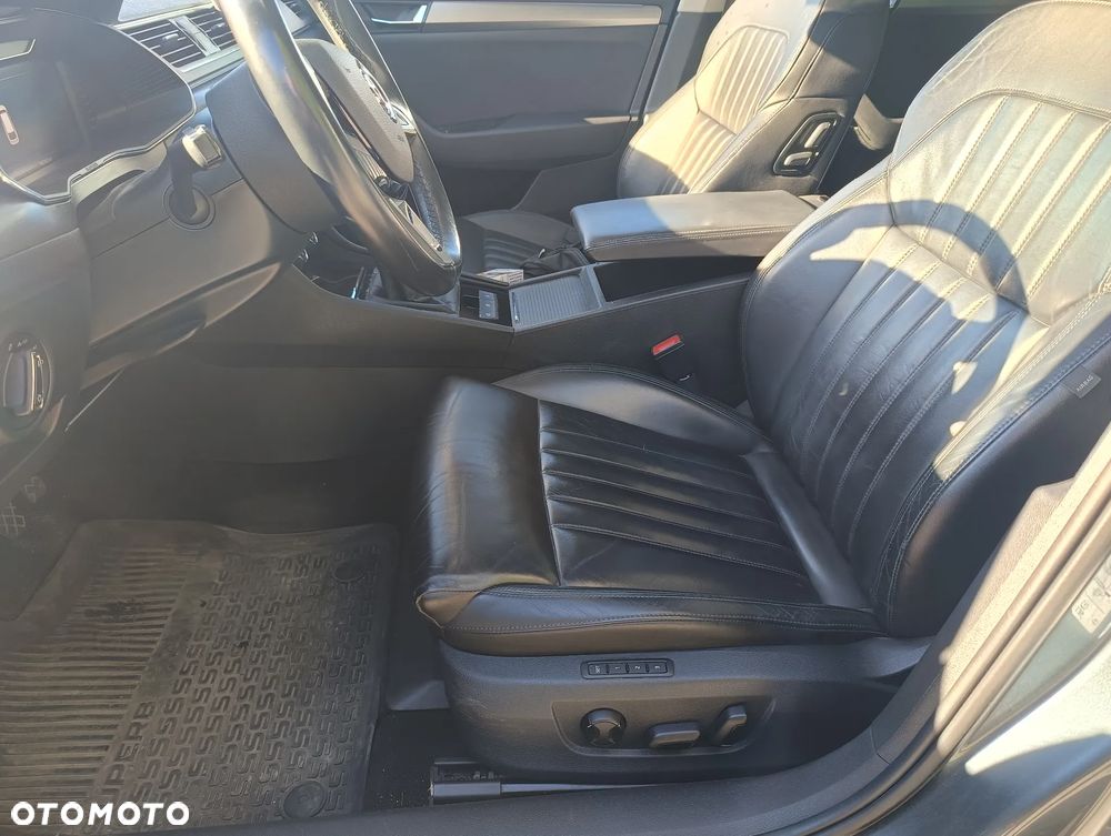 Skoda Superb 2.0 TDI SCR Style - 4