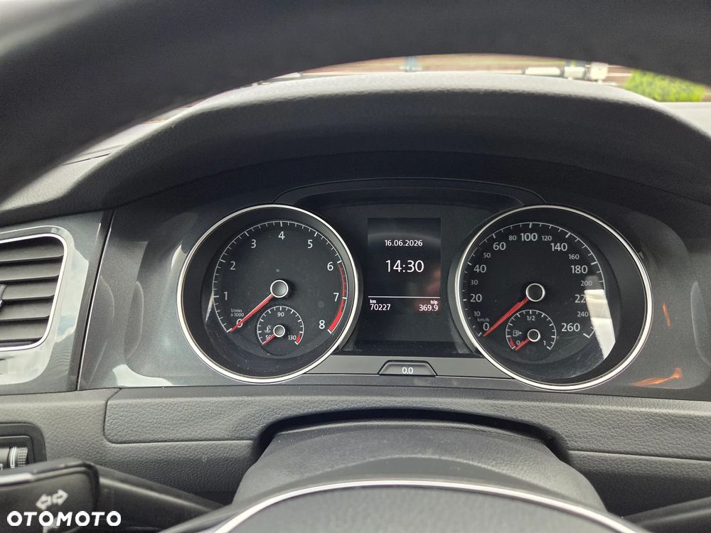 Volkswagen Golf - 13