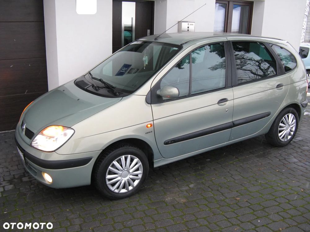 Renault Scenic Megane 1.8i RXE 16V - 24