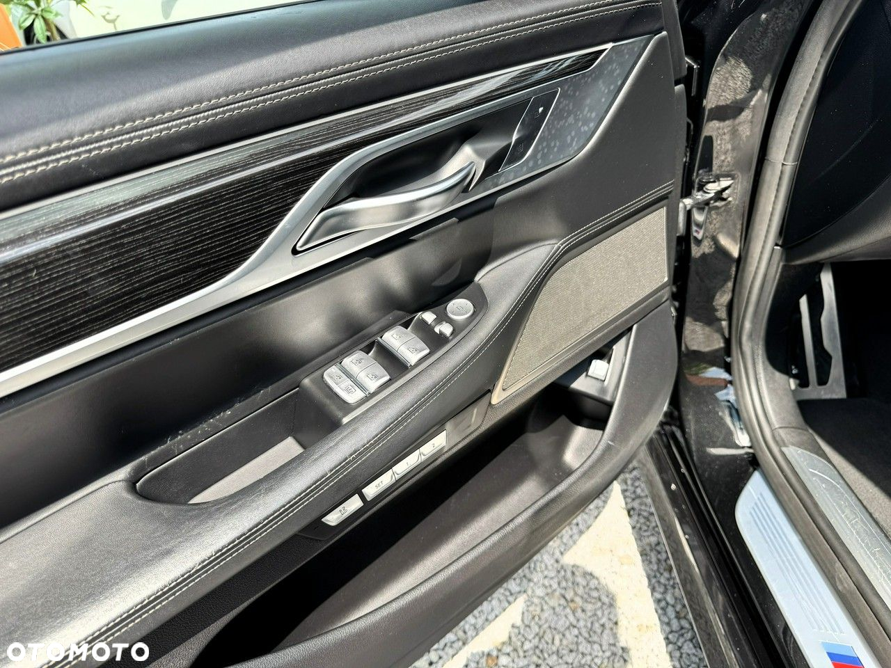 BMW Seria 7 740i - 13