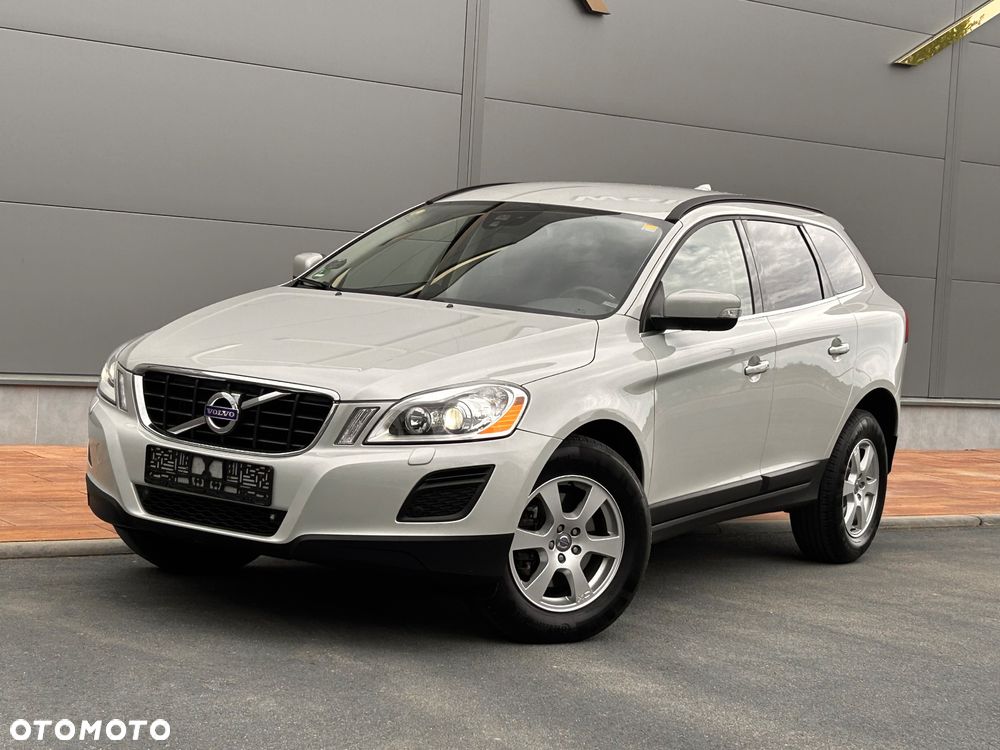 Volvo XC 60 D4 Geartronic Momentum - 1