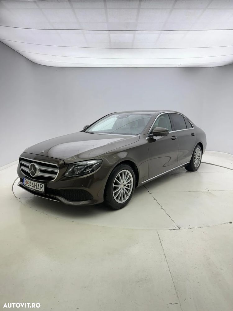 Mercedes-Benz E 220 d 4MATIC 9G-TRONIC - 1