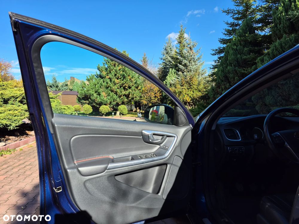 Volvo V60 D3 Drive-E Ocean Race - 20