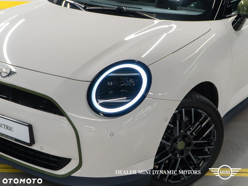 MINI Cooper E Paul Smith Edition Trim - 9