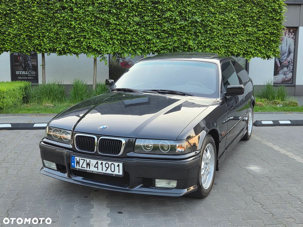 BMW Seria 3 323i - 2