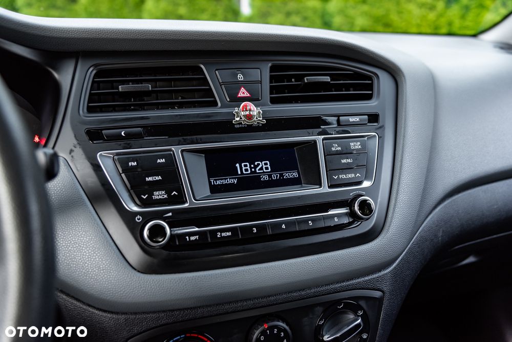 Hyundai i20 - 33