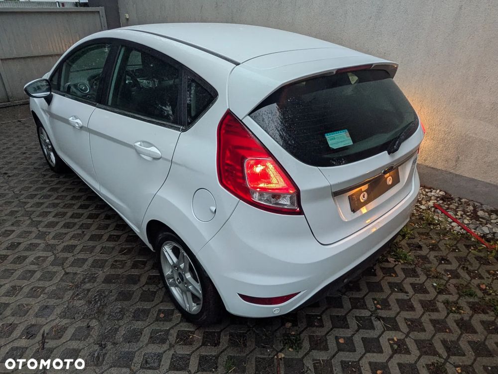 Ford Fiesta - 2