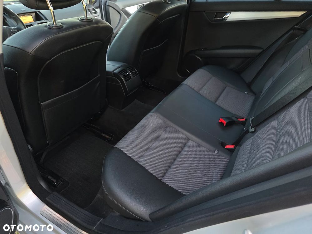 Mercedes-Benz Klasa C 200 Kompressor Avantgarde - 14