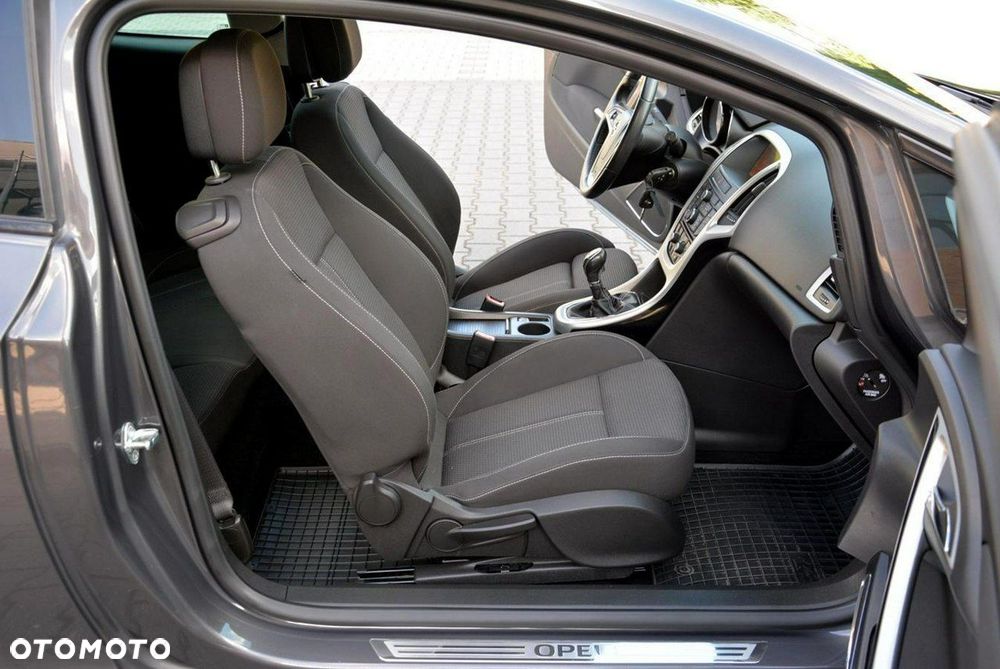 Opel Astra GTC 1.4 Turbo Innovation - 17