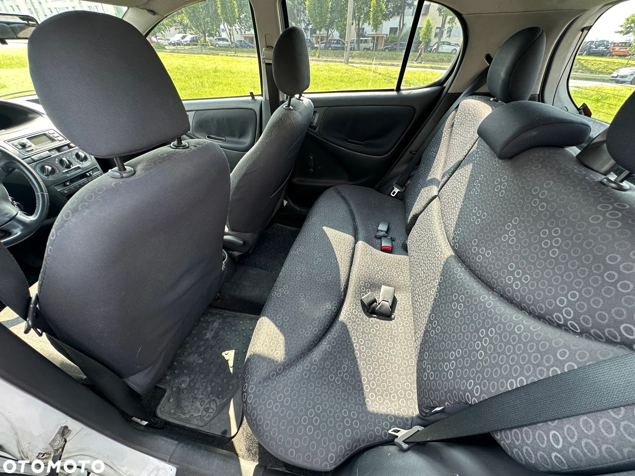 Toyota Yaris - 10