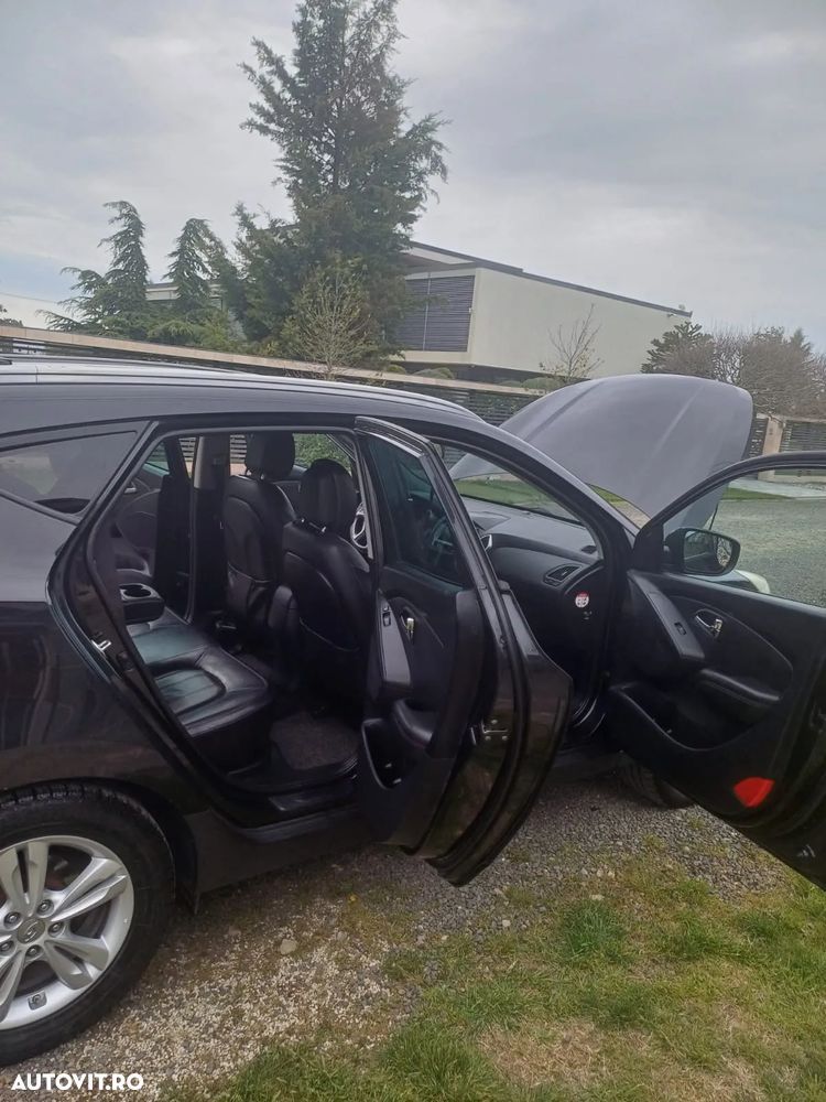 Hyundai ix35 2.0 CRDI High 4WD GLS Aut. Premium - 4