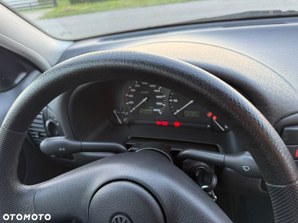 Volkswagen Polo 75 - 10