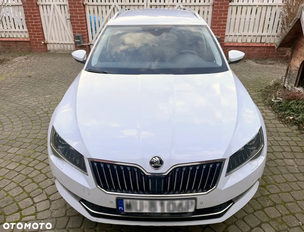 Skoda Superb 2.0 TDI 4x4 L&K DSG - 3
