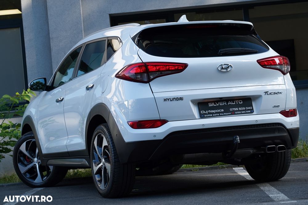 Hyundai Tucson 2.0 CRDI 4WD Automatik Premium - 23