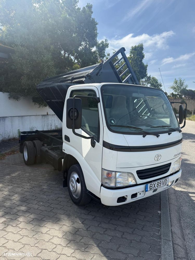 Toyota Dyna - 7