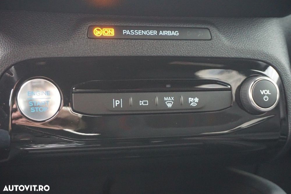 Ford Kuga 2.5 Duratec FWD PHEV ST-Line X - 16
