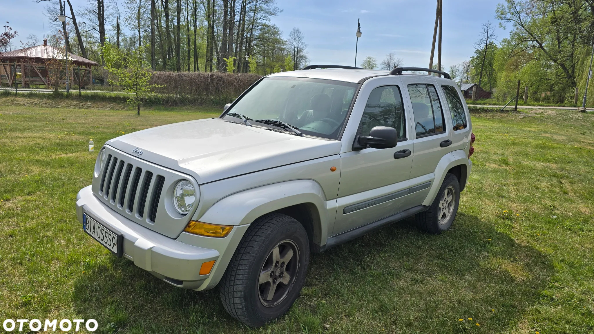Jeep Cherokee 2.8 CRD Sport - 26