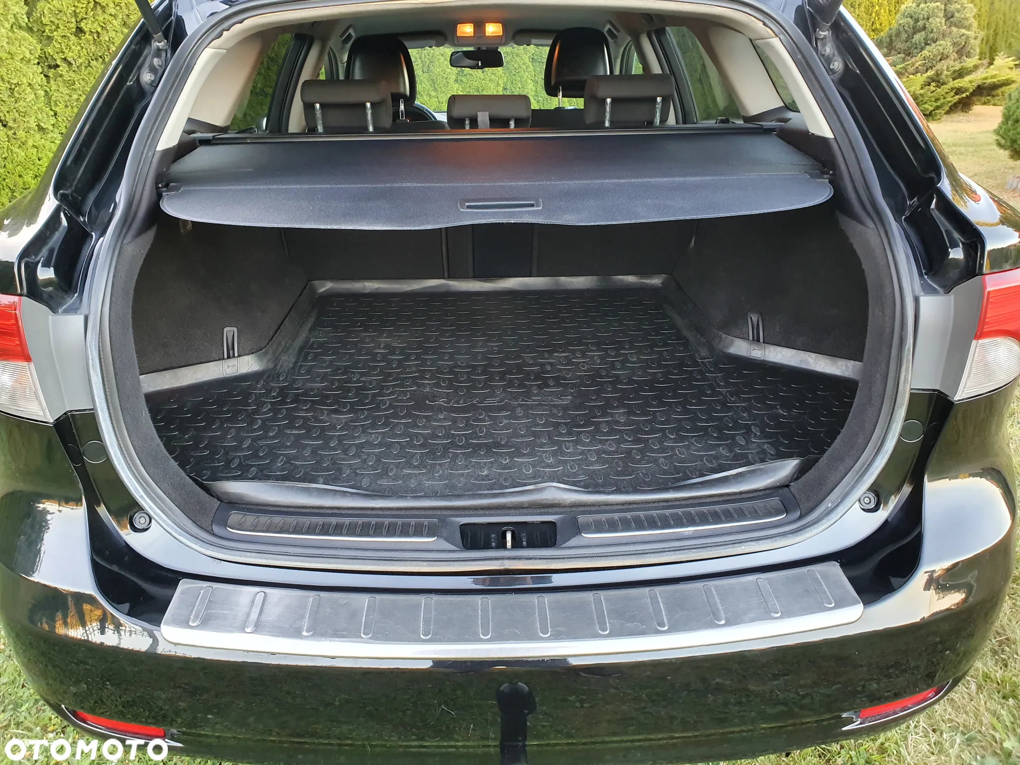 Toyota Avensis Combi 1.8 Multidrive S Executive - 23