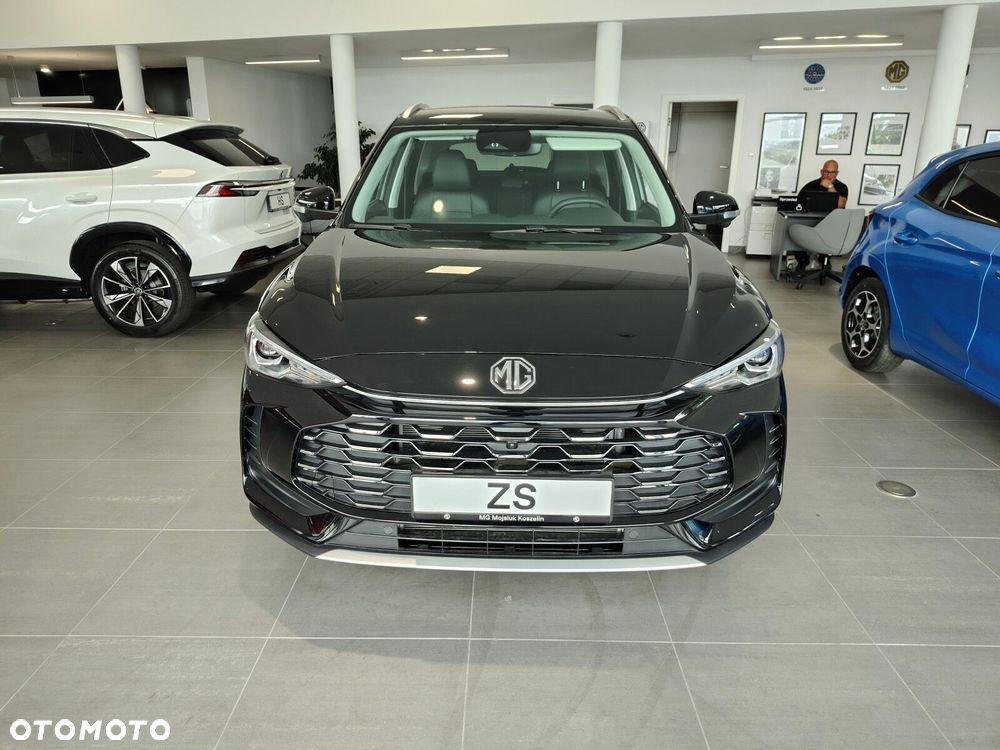 MG ZS Hybrid+ - 12