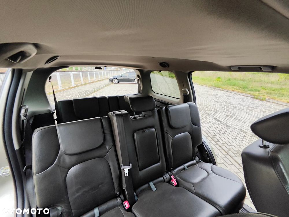 Nissan Pathfinder 2.5 D LE - 10
