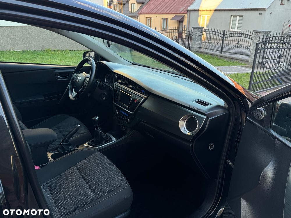 Toyota Auris 1.6 Premium Start - 13