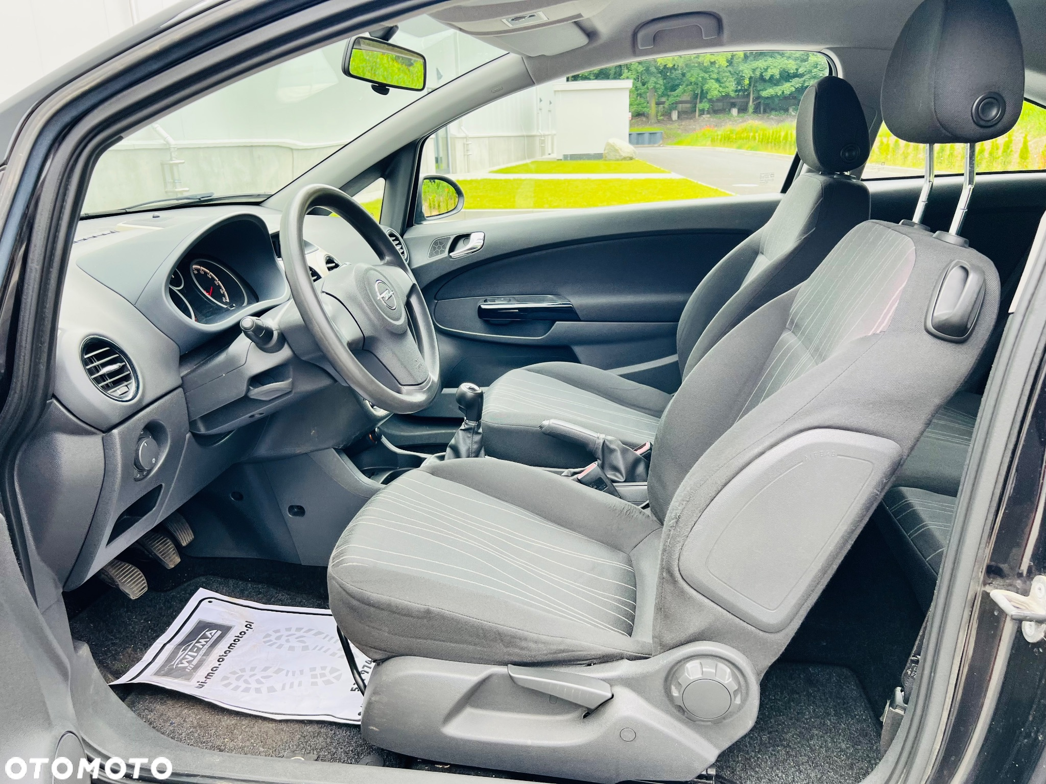 Opel Corsa 1.2 16V - 19