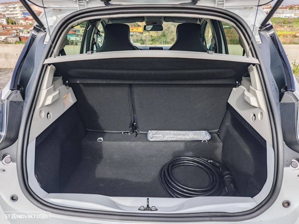 Renault Zoe (c/ Bateria) EV50 135hp Evolution - 11