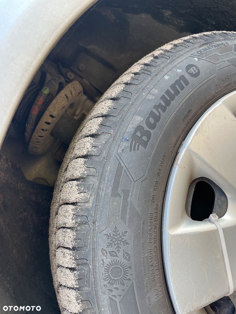 Volkswagen Polo 1.4 16V Trendline - 8