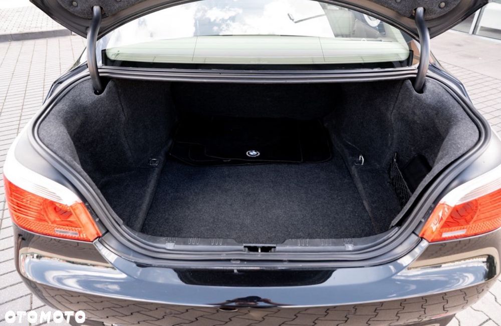 BMW Seria 5 - 32