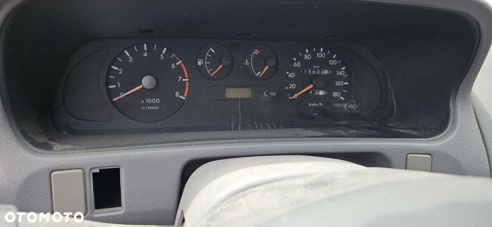 NISSAN TERRANO II LIFT 96-99 2.4 ZBIORNICZEK WYRÓWNAWCZY - 24